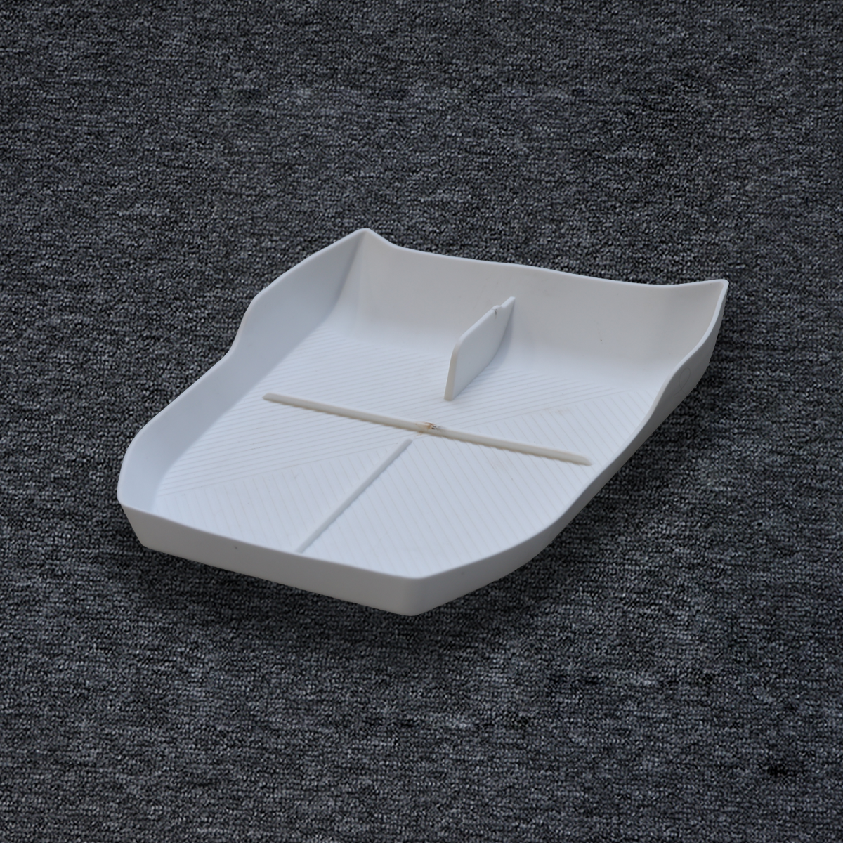 High-quality wireless charging pad for Jetour G700, easy to clean, stable and reliable charging.