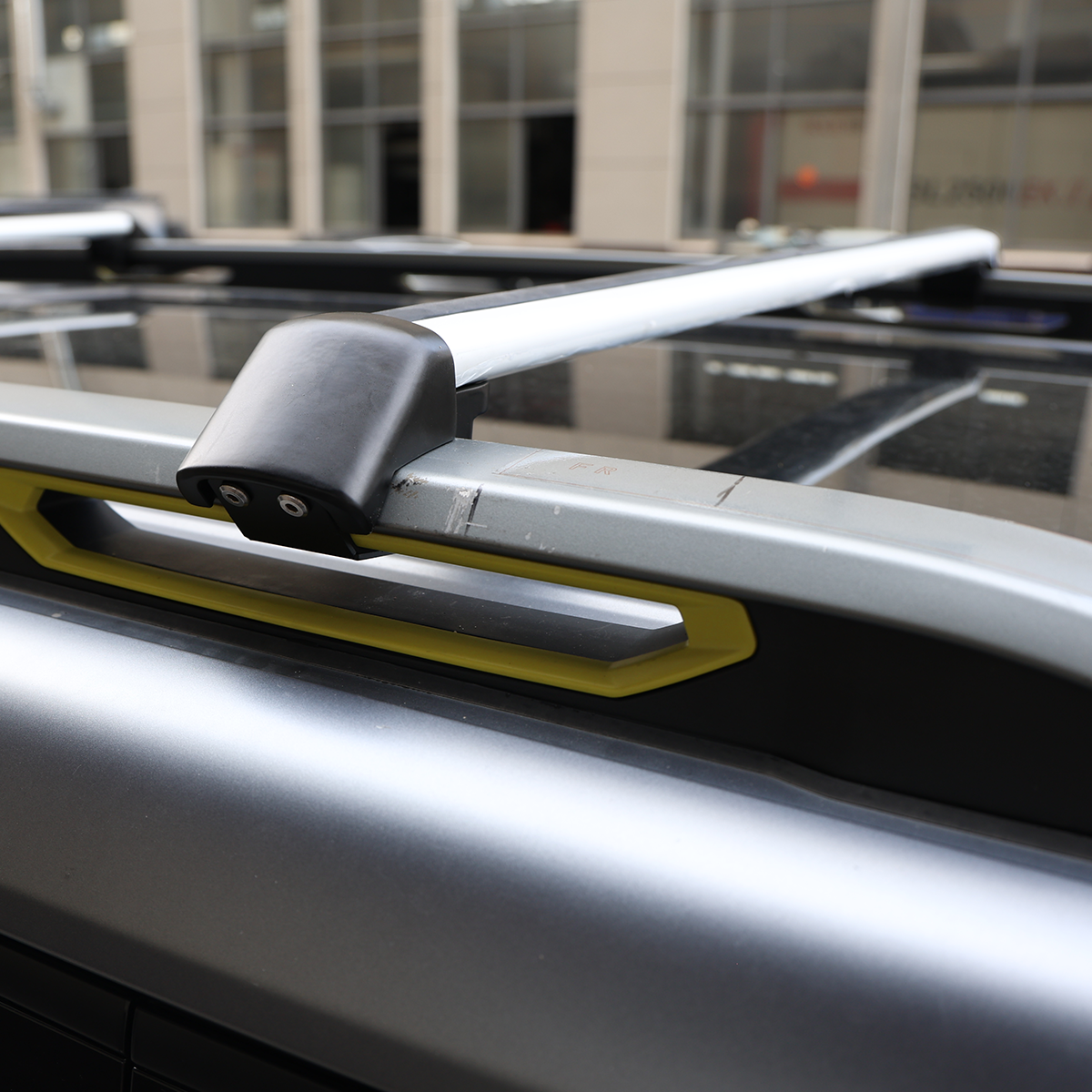 Jetour T2 Heavy-Duty Roof Cross Bars for Cargo